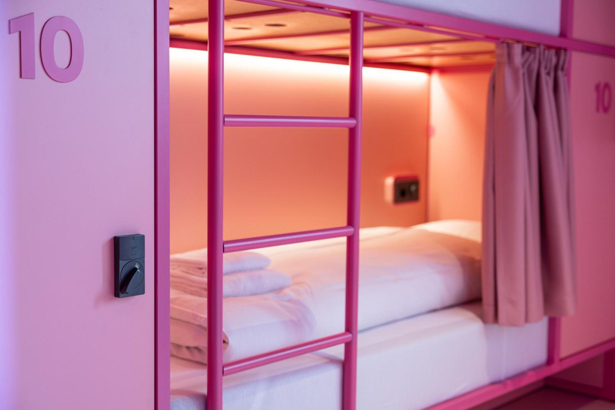 Bunks At Rode Hostel Oslo Exterior photo